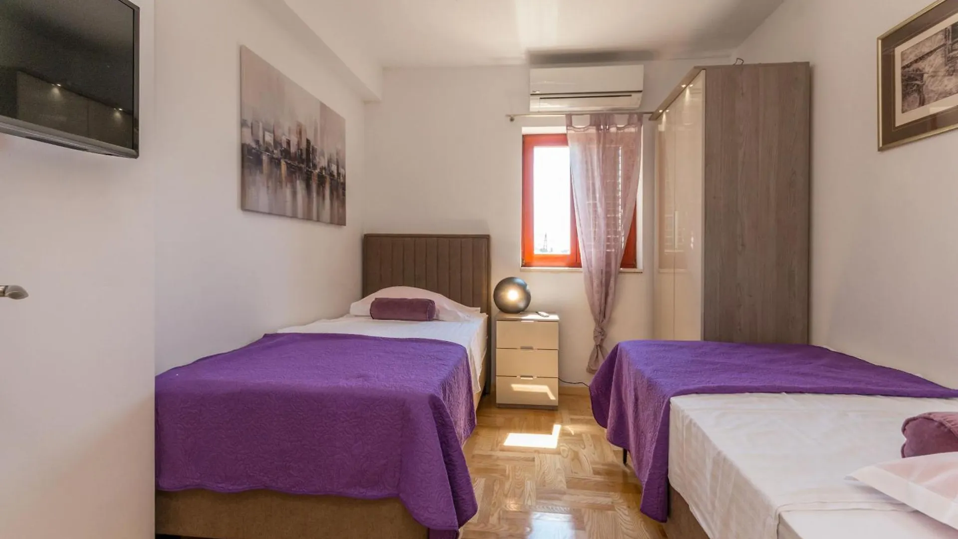 Villa Slavica Zadarvillas contacts